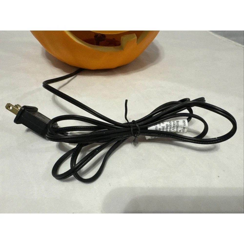 Halloween Jack o Lantern blow mold pumpkin Electric Lighted 2005 Model 22175 EUC
